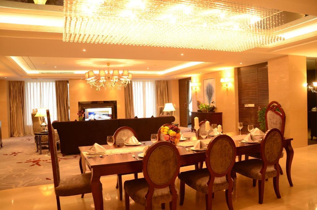 House International Hotel Ченду Екстер'єр фото